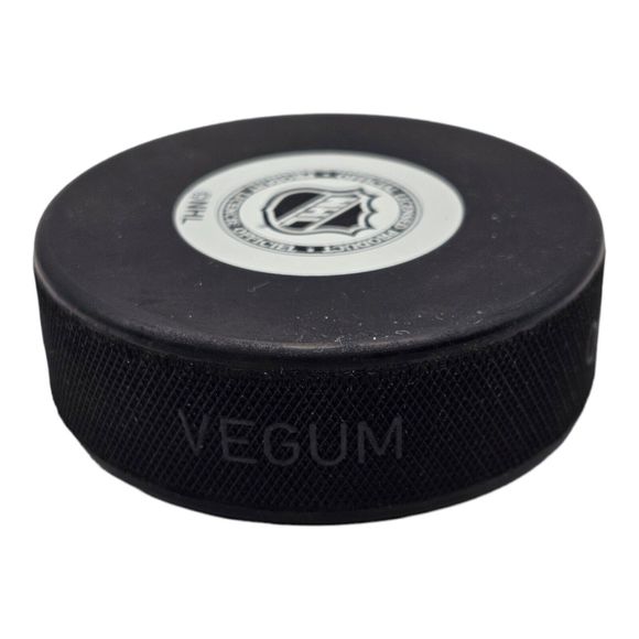 WASHINGTON‎ CAPITALS NHL Official Hockey Puck Vegum Slovenia w/ Display Case - Picture 3 of 10